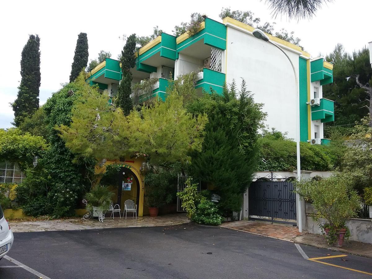 Hotel Conchiglia Verde Sirolo Dış mekan fotoğraf